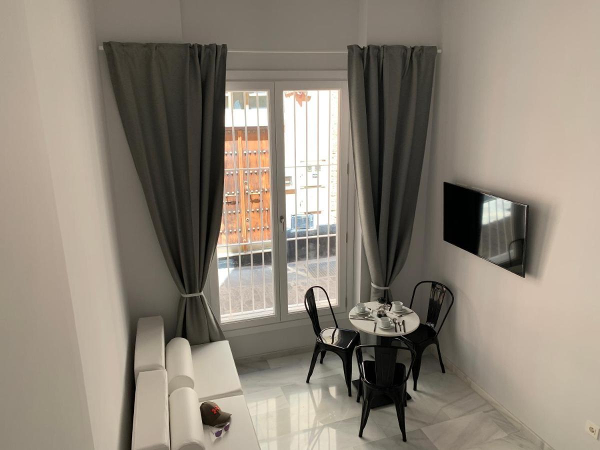 كاديز San Lorenzo Apartamentos Y Suites المظهر الخارجي الصورة