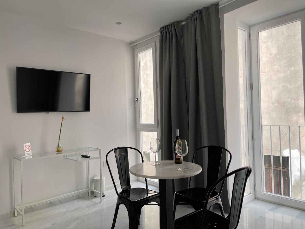 كاديز San Lorenzo Apartamentos Y Suites المظهر الخارجي الصورة